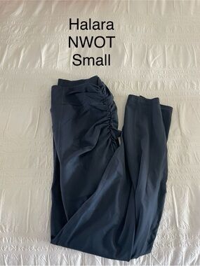 HALARA Navy Blue Leggings with Side Ruched Detail - Small